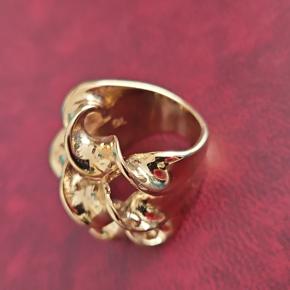 Gold Plated Ring, Size 5.